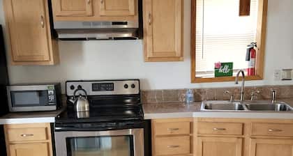 Verona Beach Lakeside Retreat - Near attractions! Lots of Amenities!