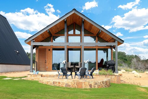 Private, Waterfront Escape