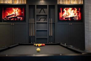 Spielezimmer