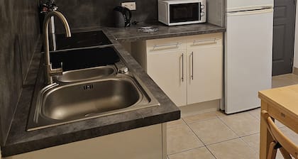 Agréable Studio Tout Confort au Rez-de-chaussée