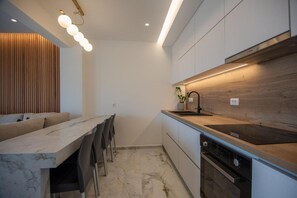 Private kitchen - 3 minutes away from ammoudi beach. (Agios Nikolaos)