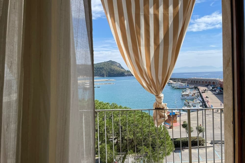 Ferienwohnung\/app. für 6 Gäste mit 80m² in Marina di Camerota