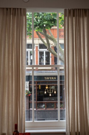Interior - Modern stylish one bedroom apartment in Fitzrovia (Greater London)