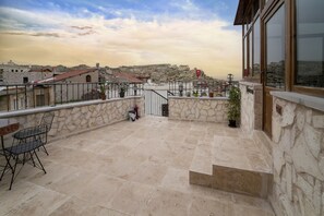 ลานระเบียง/นอกชาน