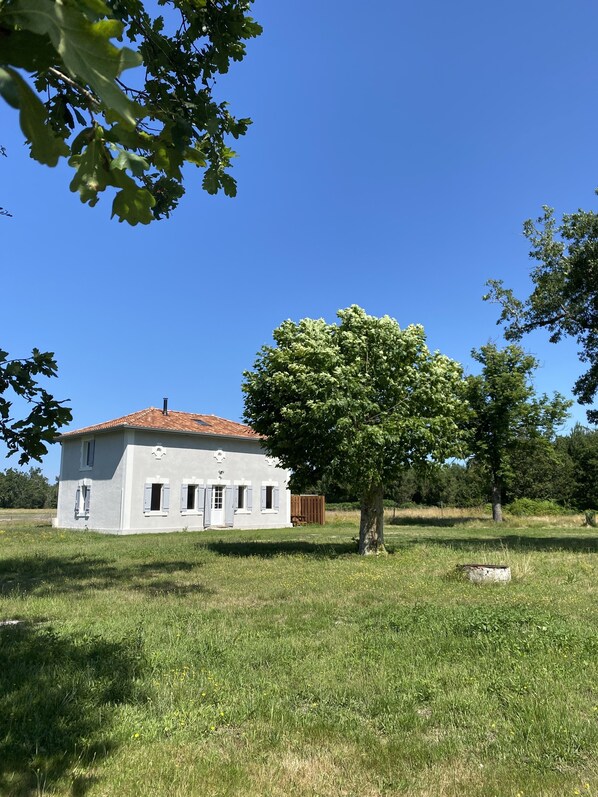 Exterior - Maison en Bordure de Forêt Proche Contis (Saint-Julien-en-Born)