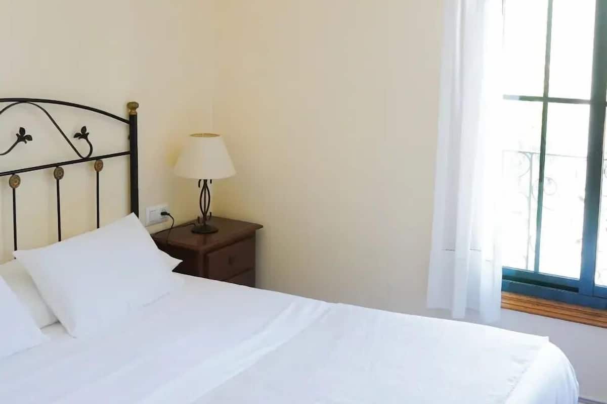 1 bedroom, blackout curtains, iron/ironing board, free WiFi