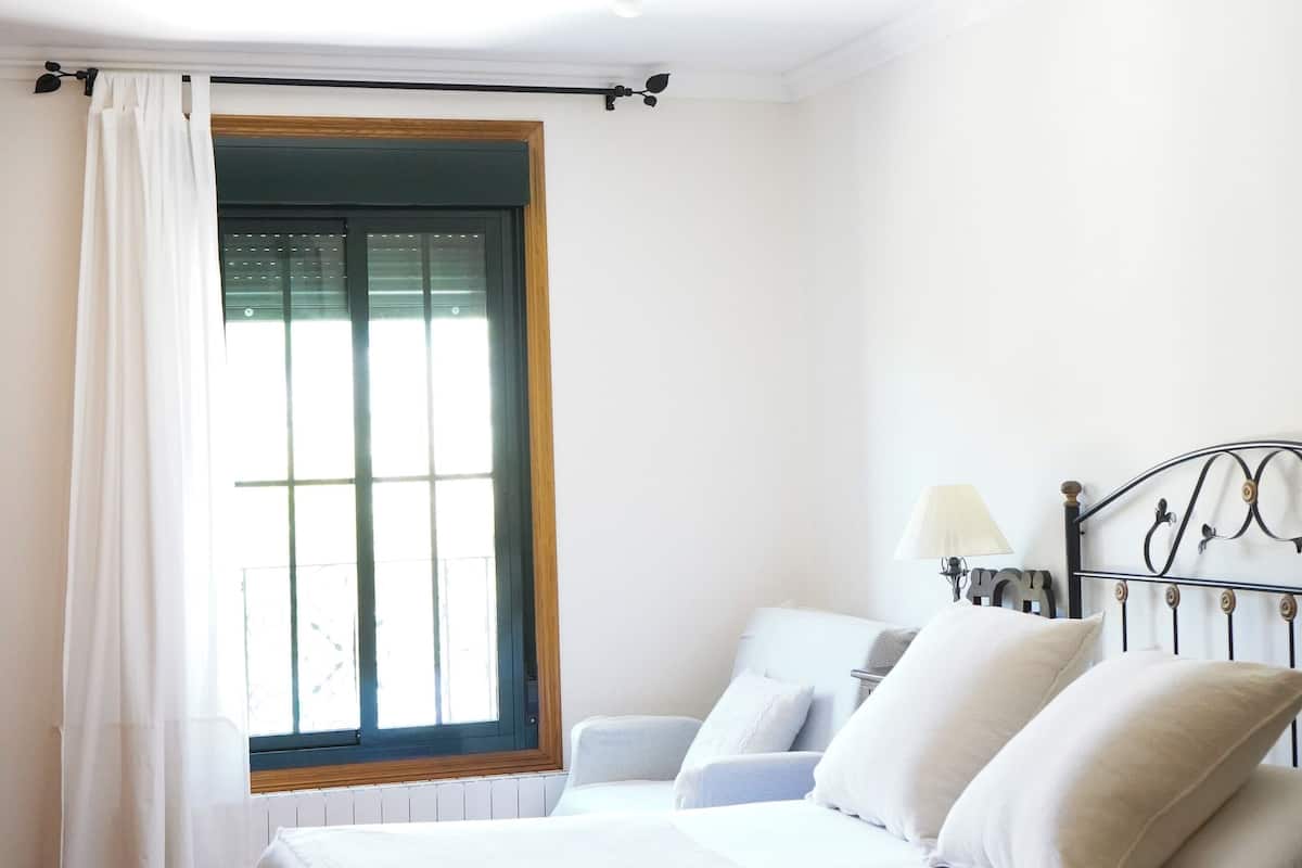 1 bedroom, blackout curtains, iron/ironing board, free WiFi