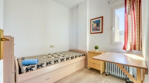 2 bedrooms, iron/ironing board