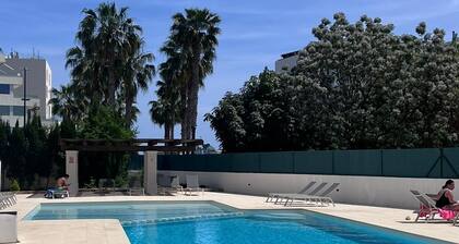 Month apt With Pool + 2 Terraces Best Area Beach