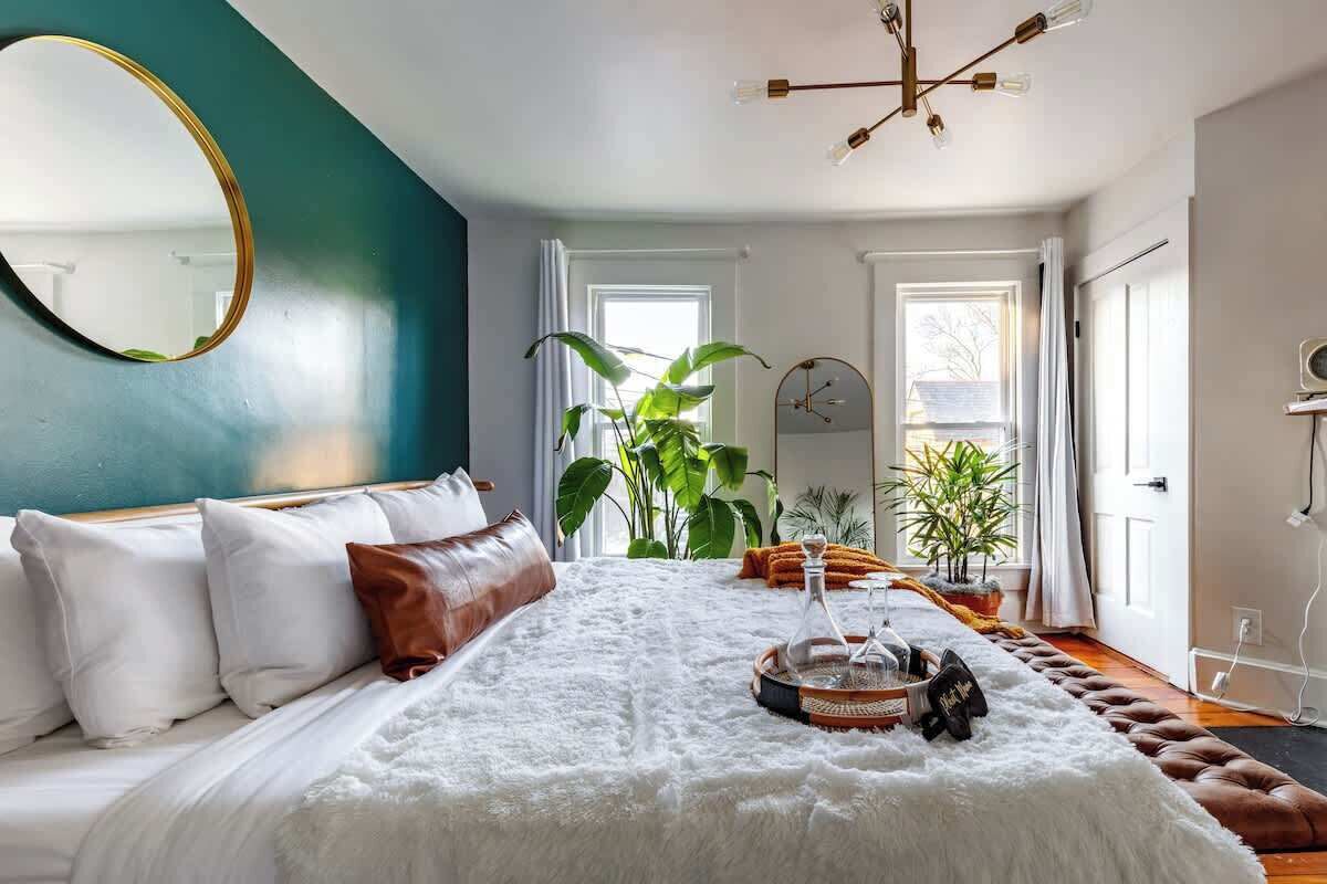 4 Schlafzimmer, Schreibtisch, Bügeleisen/Bügelbrett, Reisekinderbett