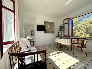 1 chambre, fer et planche Ă repasser, accĂšs au Wi-Fi (inclus)