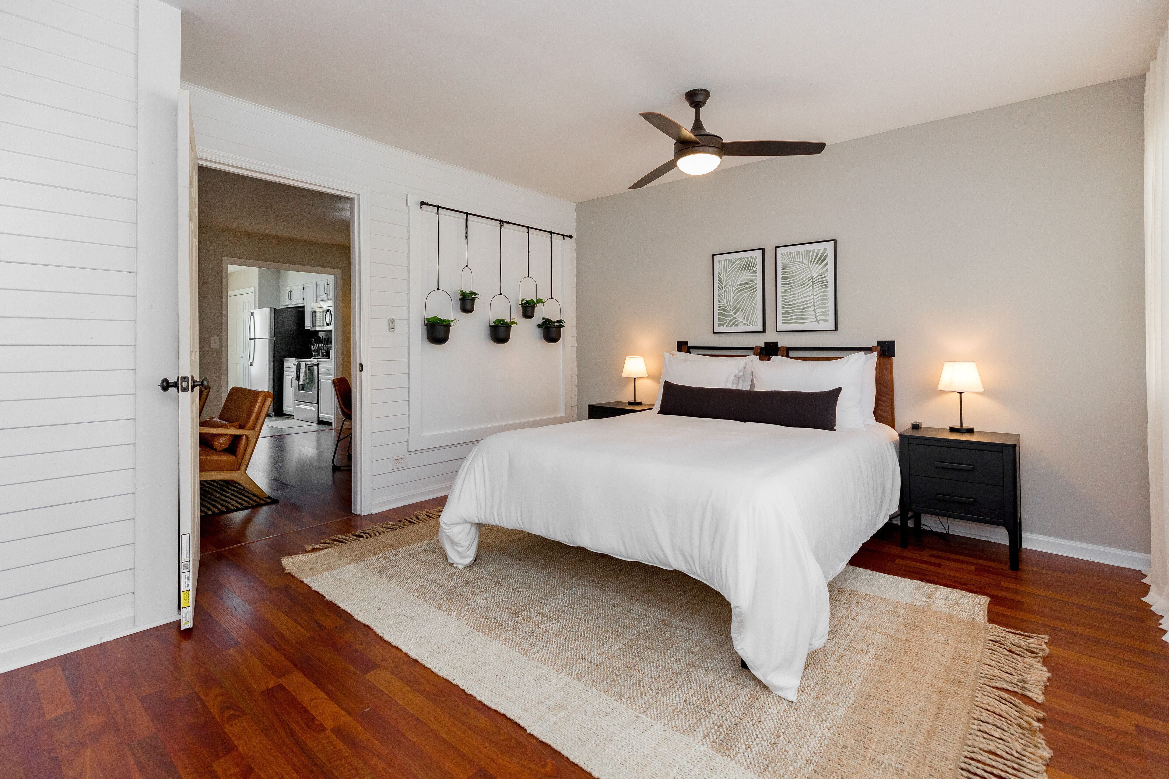 3 多间卧室、办公桌、熨斗/熨衣板、免费 WiFi