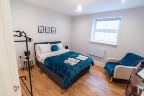2 bedrooms, iron/ironing board, WiFi, bed sheets - Luxury flat by Ramsgate harbour (Ramsgate)