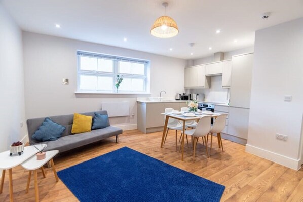 Smart TV - Luxury flat by Ramsgate harbour (Ramsgate)