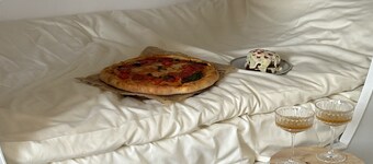 5-bedroom hotel in quaint Gyumri with WiFi