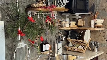 Microwave, oven, electric kettle, blender