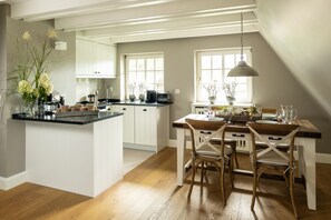 Dining - Ein Kuschelnest für Zwei Erwartet Sie in Tinnum (Tinnum)