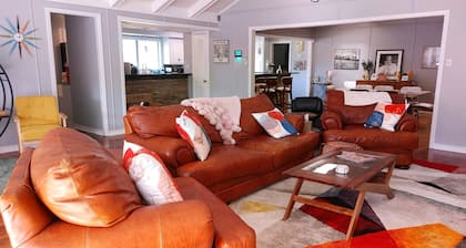 Mid Century Modern Nights Dream