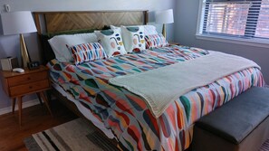 3 Schlafzimmer, Schreibtisch, Bügeleisen/Bügelbrett, Reisekinderbett