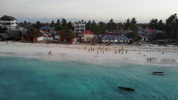 Utsikt mot strand/hav