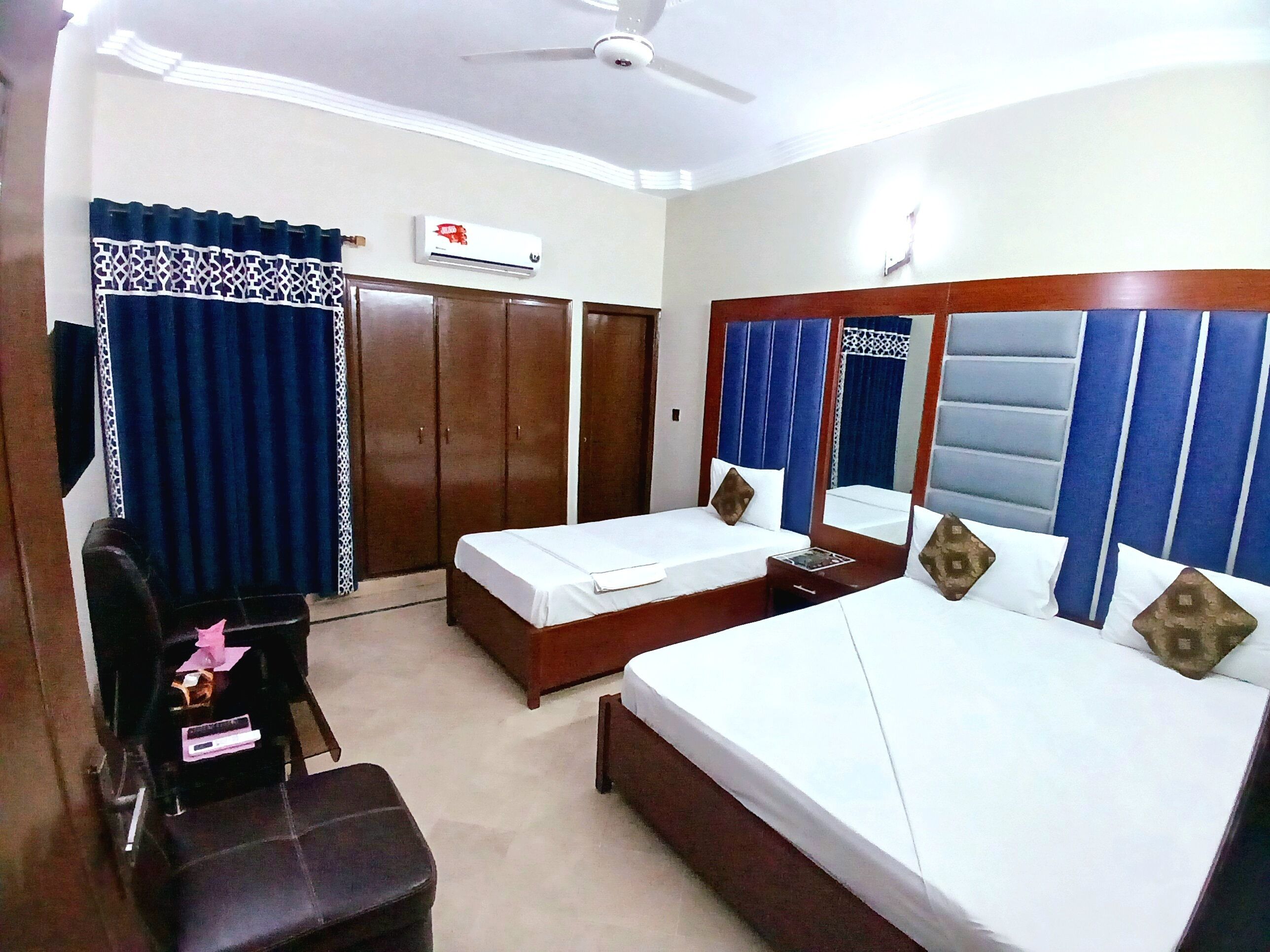 Deluxe Single Room | Iron/ironing board, free WiFi