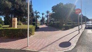 Property grounds - Apartment to 100m of the beach (La Mata)