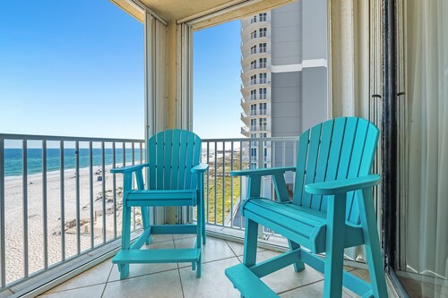 Beachfront Condo | Pool | The Whaler 4D | My Beach Getaways