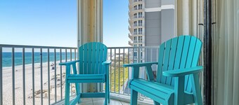 Beachfront Condo | Pool | The Whaler 4D | My Beach Getaways