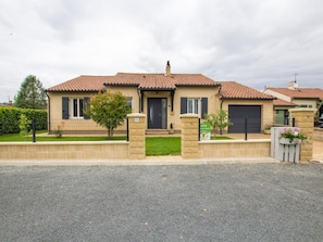 Exterior - Peaceful house with terrace and garden near prehistoric sites (Le Bugue)