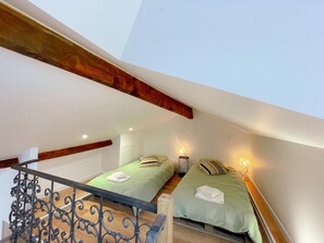 2 bedrooms, free WiFi - Charming Gîte in Touraine: Cozy, Well-Equipped, Ideal for Families (Azay-le-Rideau)