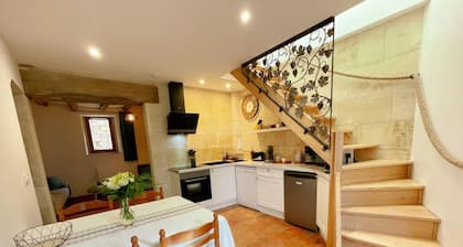 Cosy Gßte à Azay-le-Rideau avec Wifi, Clim, tout inclus, idéal pour 2 adultes et 2 enfants, proche chùteaux