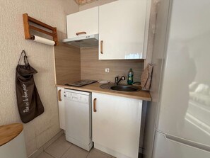 Fridge, microwave, dishwasher