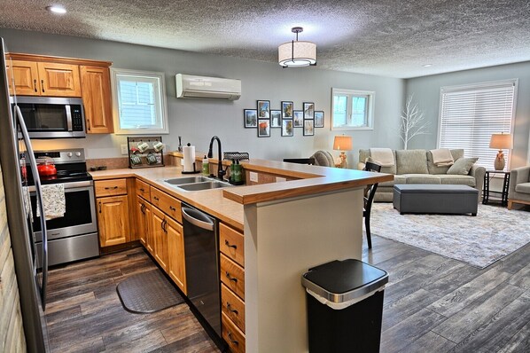 Fridge, microwave, oven, dishwasher