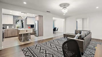 Smart TV, offices