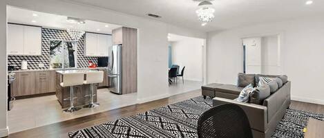 Smart TV, offices
