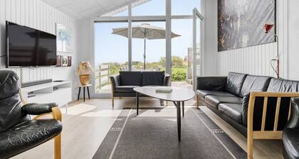 Nice home in Hvide Sande with sauna