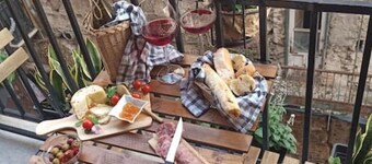 Jacona 365 Apartment - In the historic center area of Palermo.