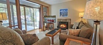 2 Mtn. View-Sunriver, Oregon: BBQ, WiFi, SHARC Aquatics, Tubing Hill, Mt. Bachelor, Golf, Deschutes River, Tennis, Bike Paths
