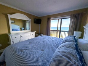 3 dormitoris, planxa i posts de planxar, Internet i roba de llit 