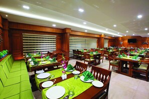 Bao gồm bữa sáng buffet hàng ngày 