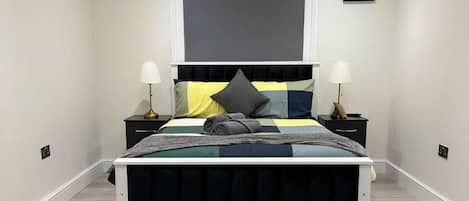 熨斗/熨衣板、免費無線上網、床單