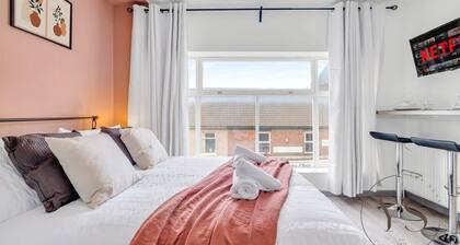 Studio 1A Near Alton Towers & Longton Station