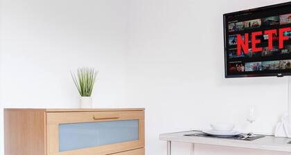 Sienna 1C – Netflix, Wi-Fi, Self Check-In