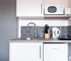 Fridge, microwave, stovetop, toaster