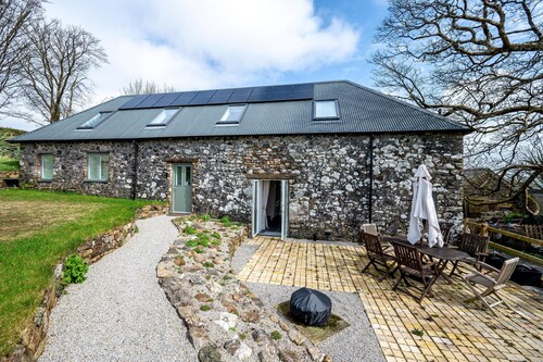 Exceptional Barn. Rural but convenient to Plymouth, Dartmoor and the South Hams