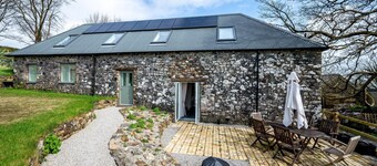 Exceptional Barn. Rural but convenient to Plymouth, Dartmoor and the South Hams