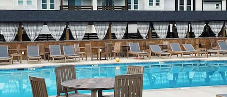 Beheizter Pool
