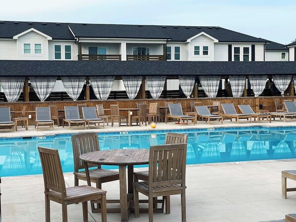 Beheizter Pool