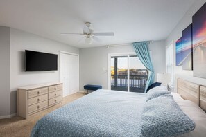 8 slaapkamers, een strijkplank/strijkijzer, wifi, beddengoed