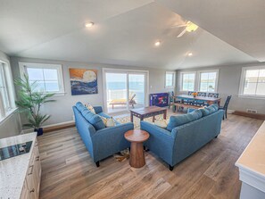 TV, fireplace, foosball, table tennis